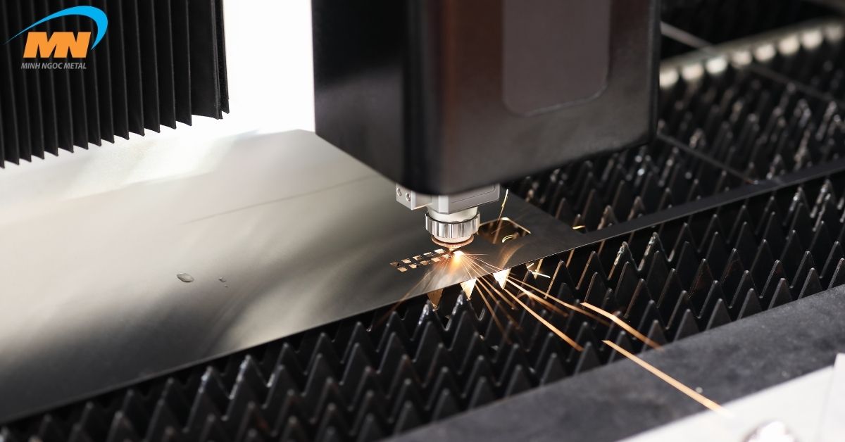 Cắt laser lỗ 