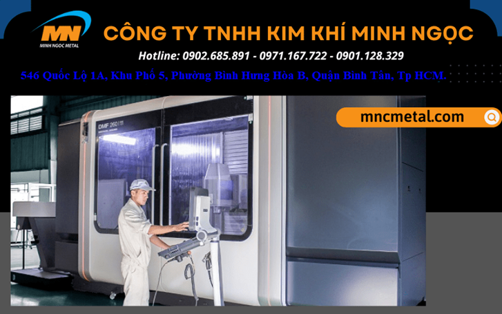Kỹ sư vận hành máy CNC hiện đại